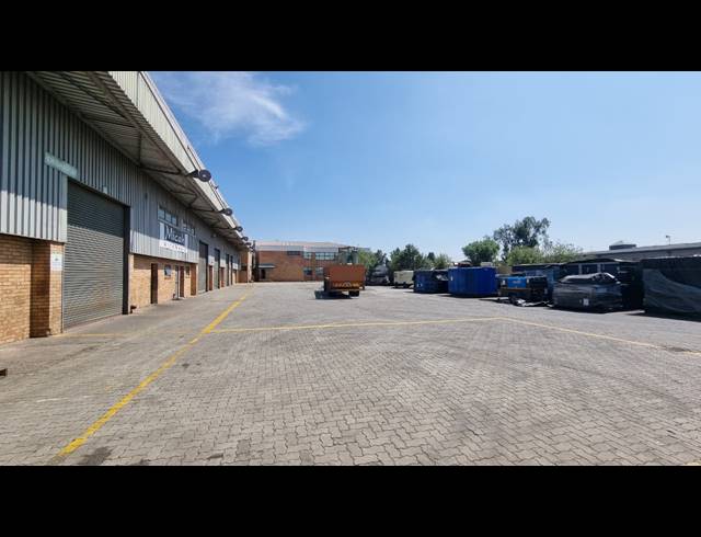 6,561M² WAREHOUSE TO LET IN HUGHES